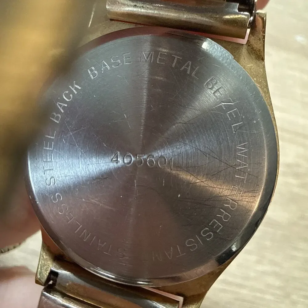 Vintage Speidel 30 Meters Quartz Stainless Steel Water Resistant Watch 405601 L2